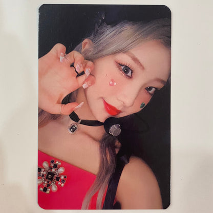 LOONA - World Tour Trading Cards