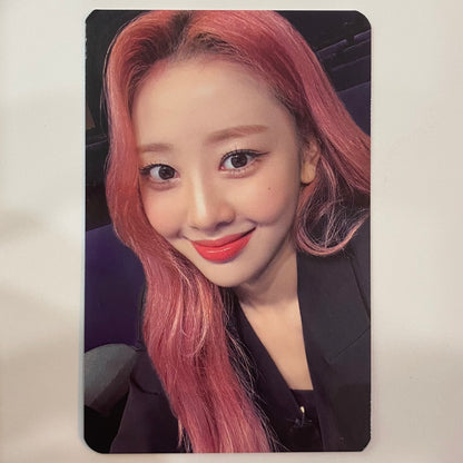 LOONA - World Tour Trading Cards