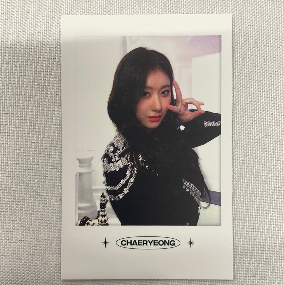 ITZY - Checkmate World Tour Polaroids