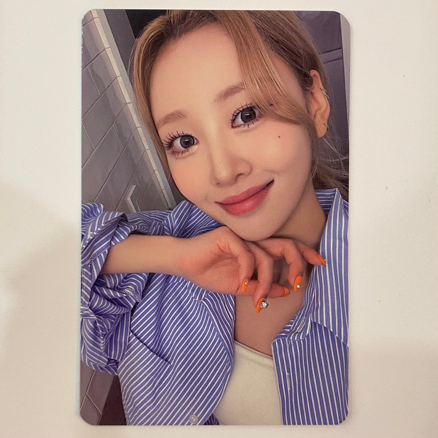 LOONA - World Tour Trading Cards