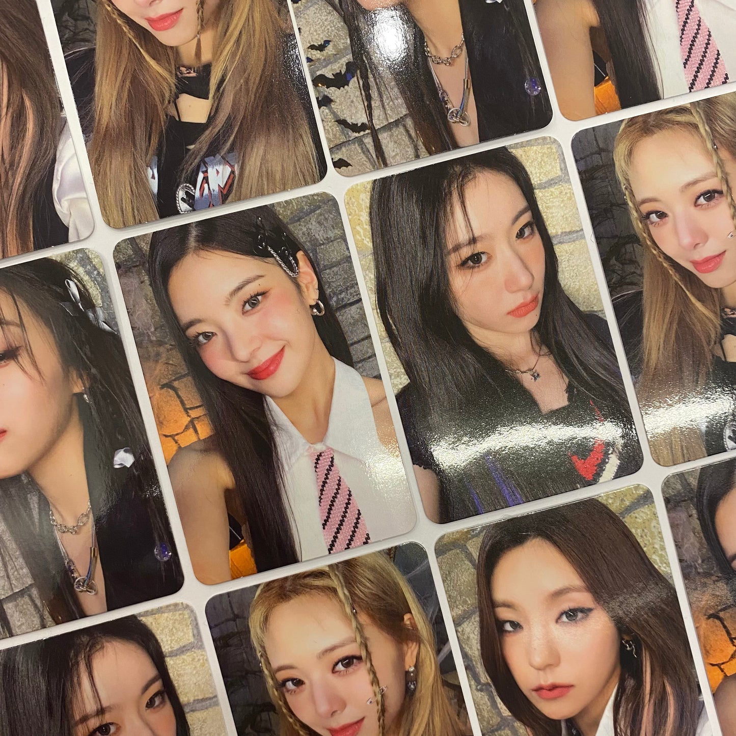 ITZY - Cheshire Makestar Photocards