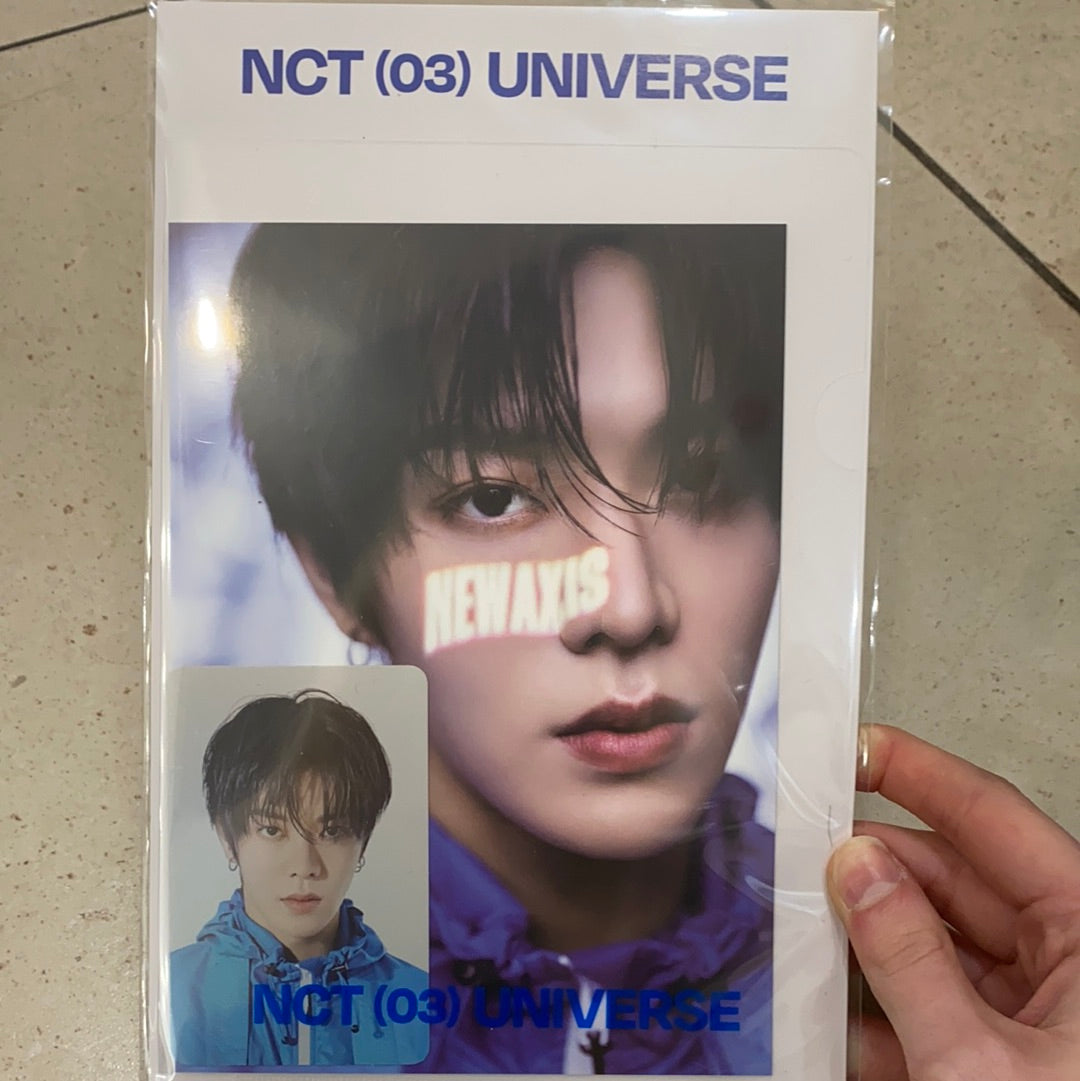 NCT - 'UNIVERSE' Postcard & Hologram Photocard Set