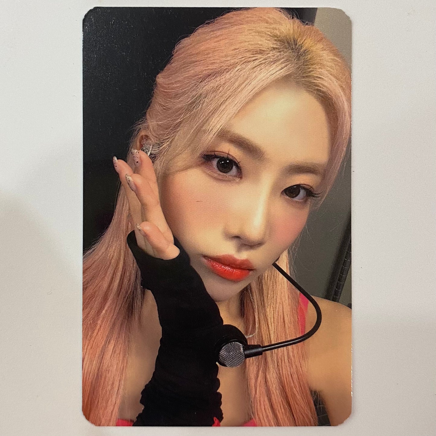 LOONA - World Tour Trading Cards