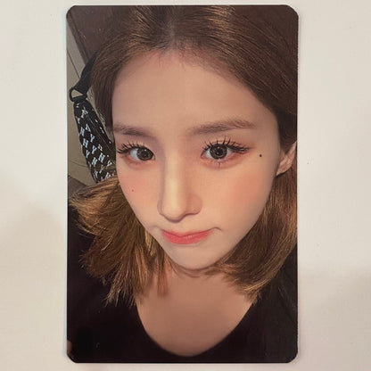 LOONA - World Tour Trading Cards