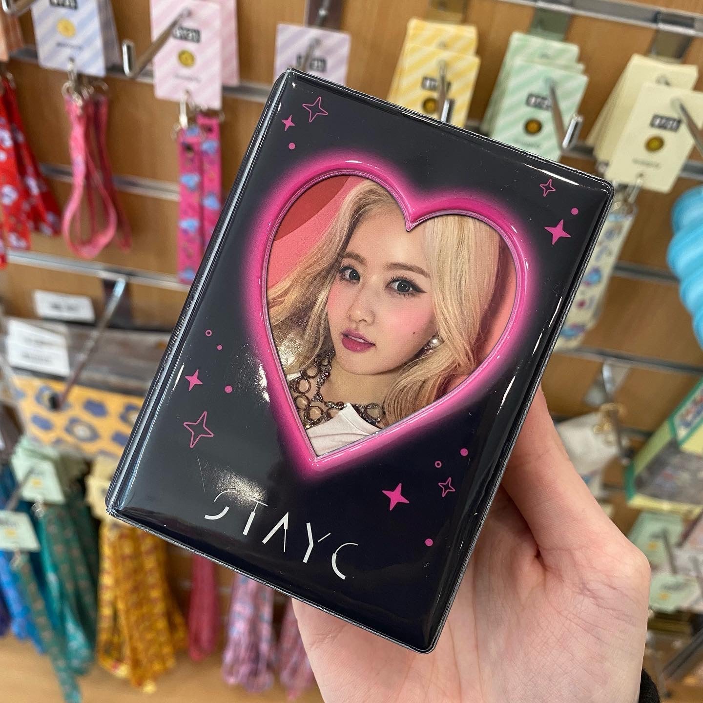 STAYC - Photocard Binder