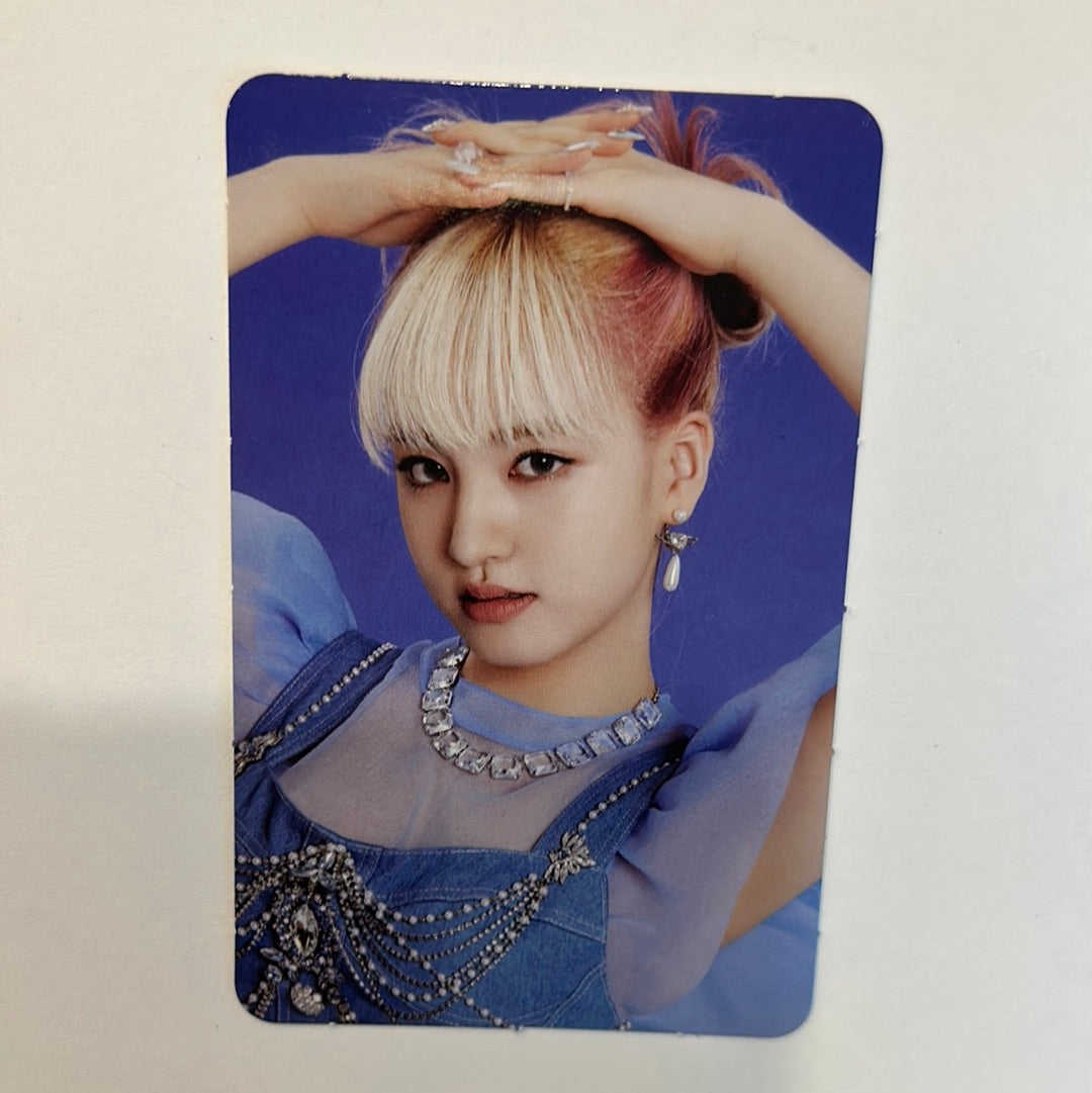 IVE - Love Dive Preorder Photocard