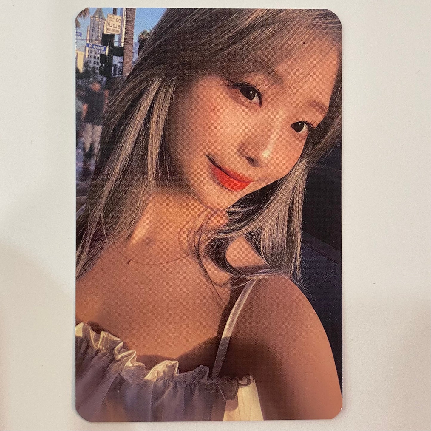 LOONA - World Tour Trading Cards