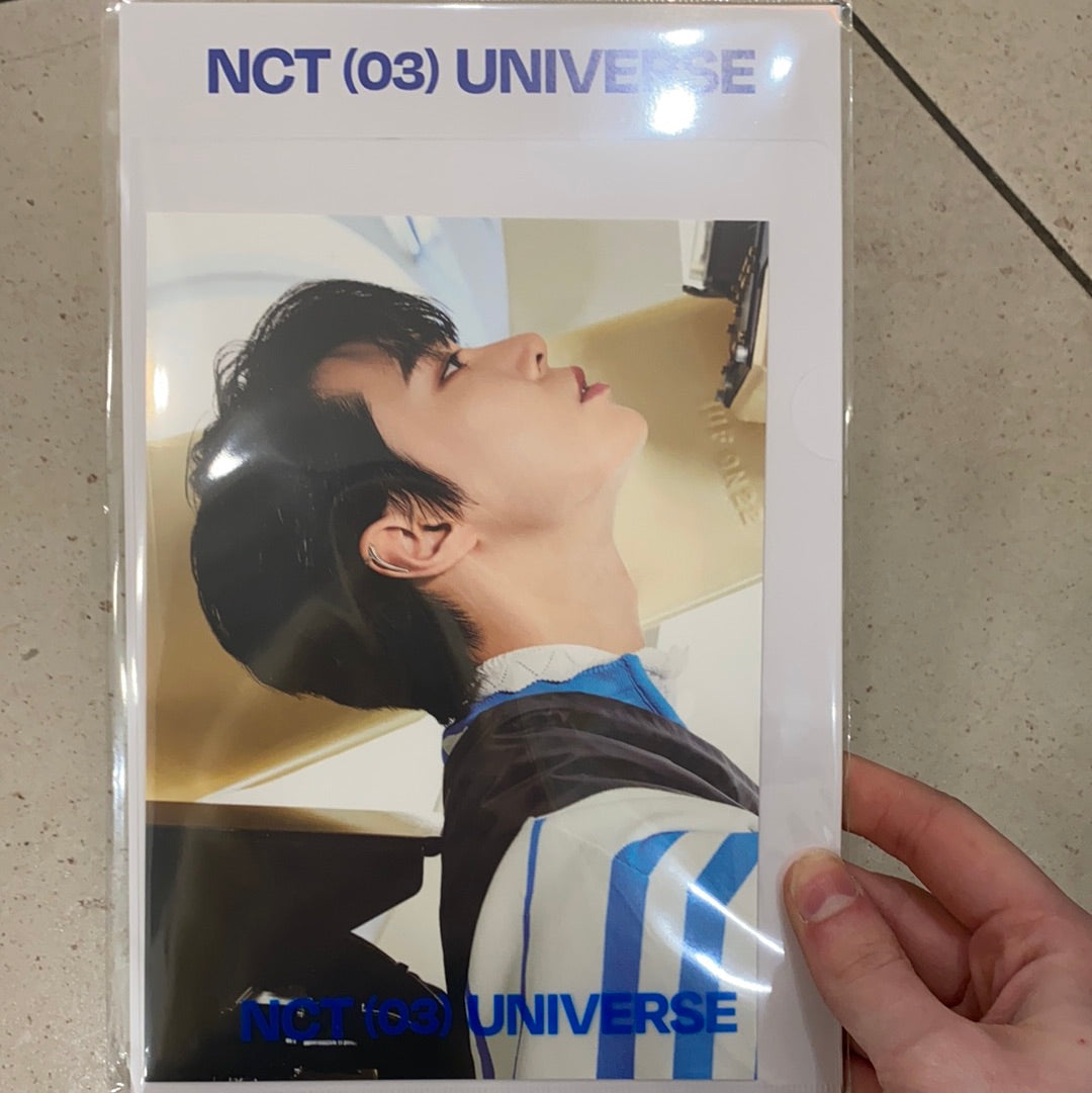 NCT - 'UNIVERSE' Postcard & Hologram Photocard Set